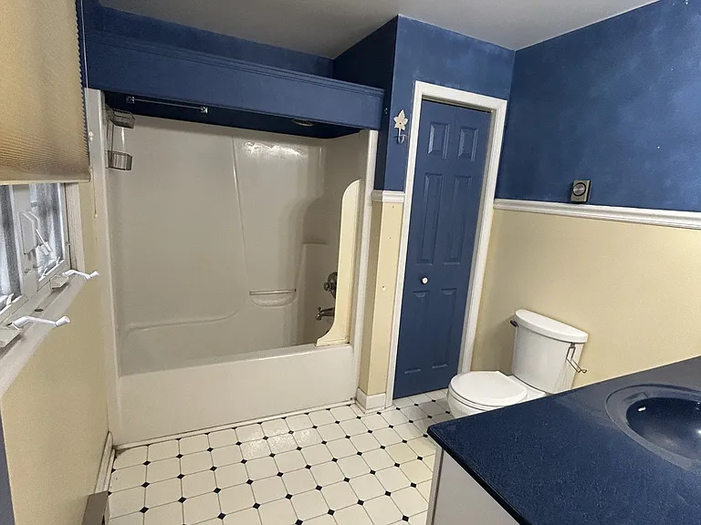 8509 Winchester Ave — Photo 13