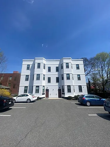 45-47 Clement Ave #3 Photo 1