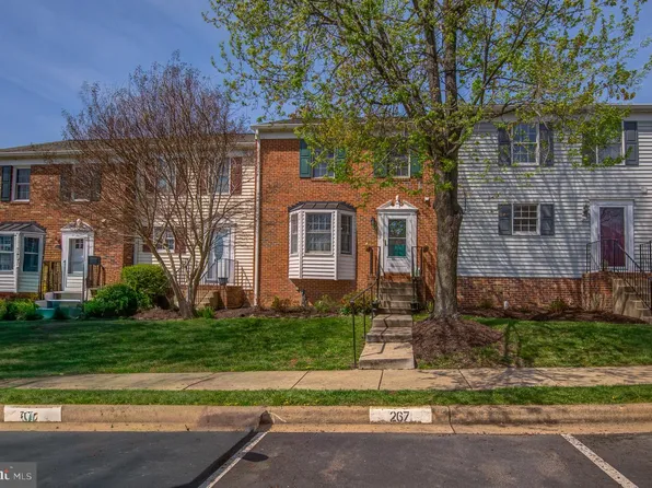 267 Fairfield Dr, Warrenton, VA 20186