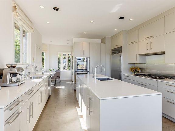 4th image of 140 Bella Vista Avenue