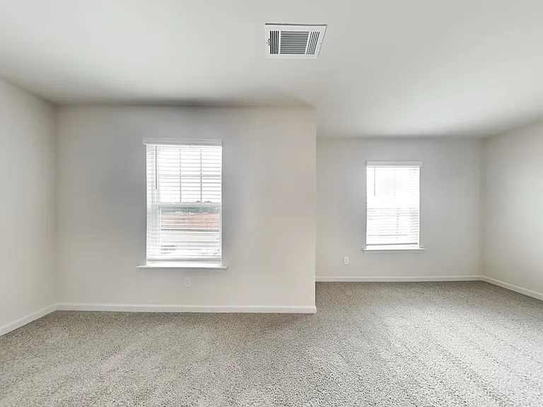 127 Avondale Blvd — Photo 7