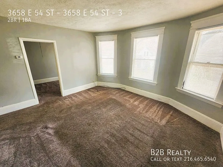 3658 E 54th St #3 — Photo 4
