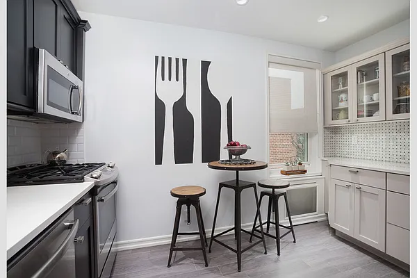 Sold by Stribling | media 16