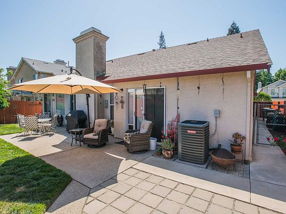 4th image of 8820 Kentshire Way
