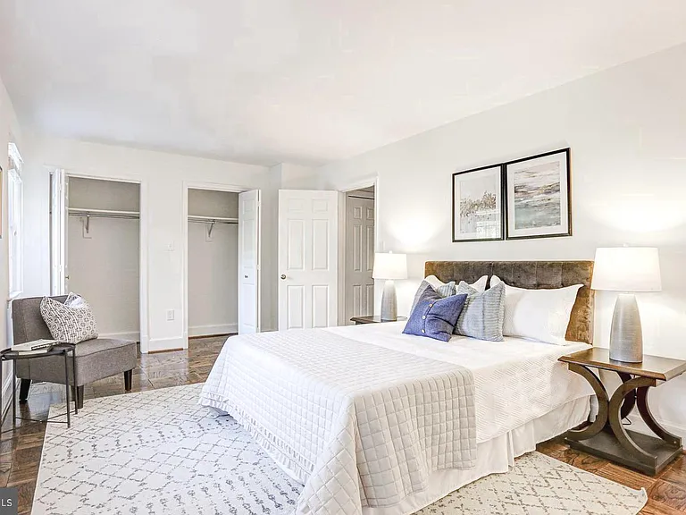 3251 Sutton Pl NW #B — Photo 22