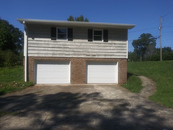 2nd image of 3150 Sandy Plains Rd