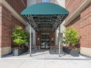 3202 City Pl, Edgewater, NJ 07020