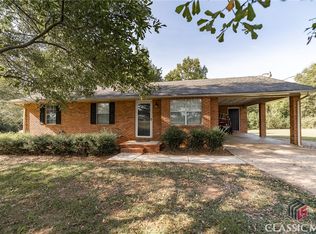 209 Hargrove Lake Rd, Crawford, GA 30630