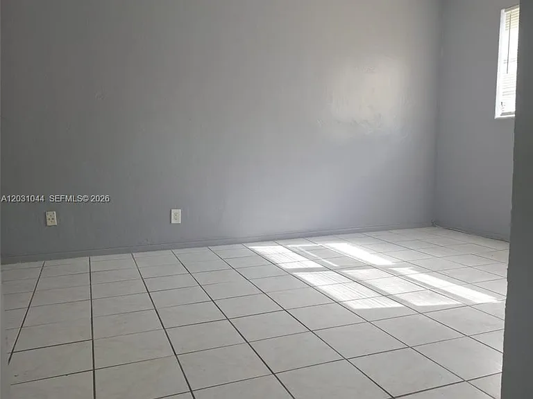 1610 Liberty St #1 — Photo 11