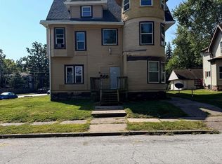 637 E 15th St, Davenport, IA 52803