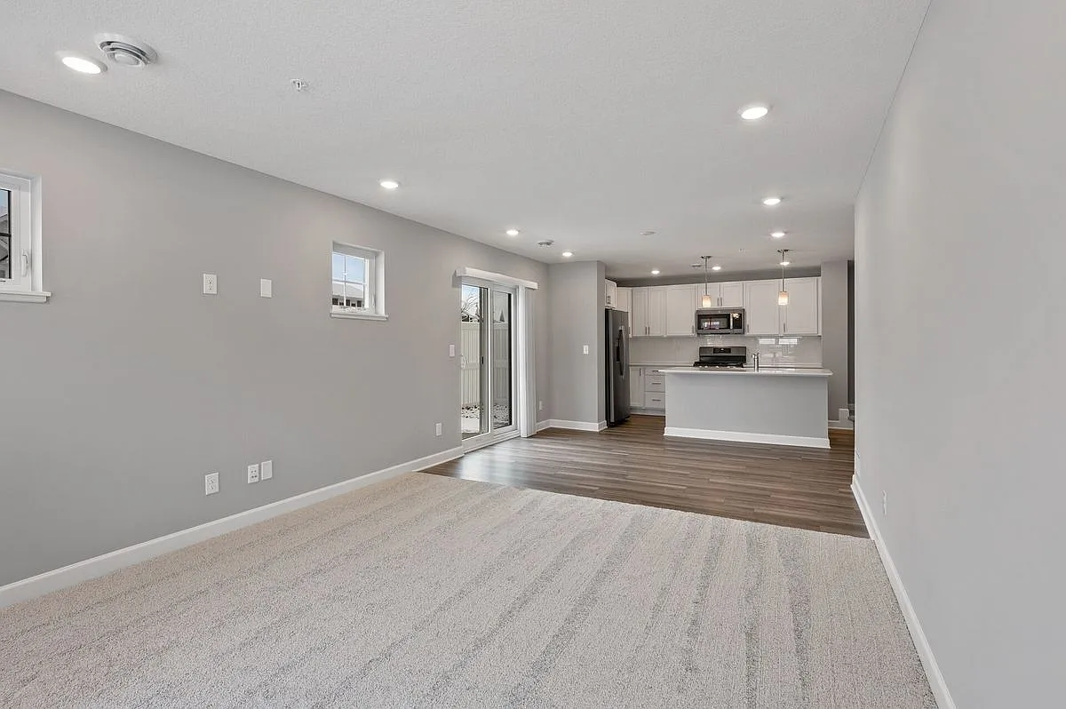 Building Photo - 11032 Zest St NE #D