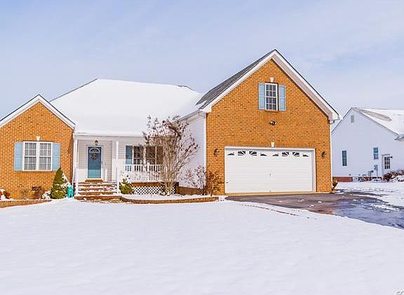 2nd image of 6762 Crump Dr