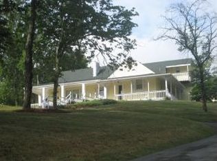 1104 Lebanon Rd, Kingsport, TN 37663