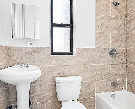 5th image of 111 Lee Ave #5G