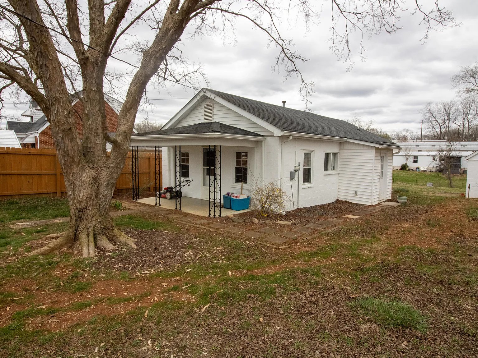1 bed, 1.0 bath, 820 sqft, $1,350 — Photo 2