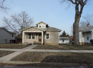 218 Michigan St, Porter, IN 46304