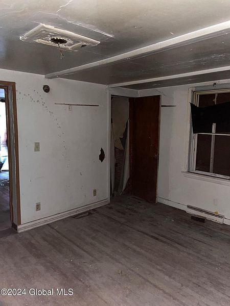 4th image of 25 Moyston Street