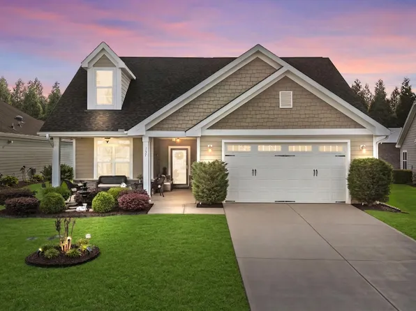 137 Balsam Ln, Clayton, NC 27527