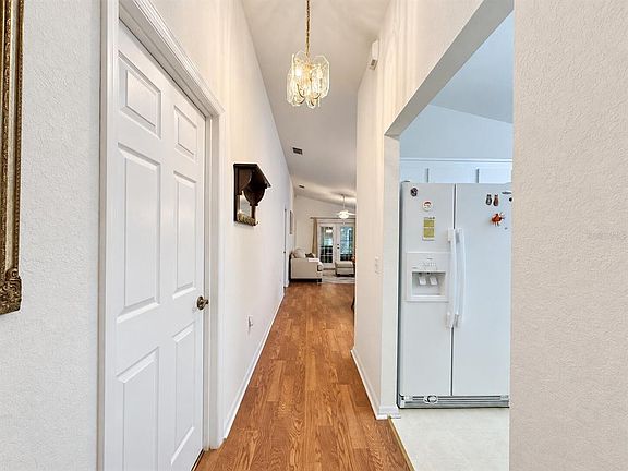 3rd image of 2127 NE 40TH AVENUE
