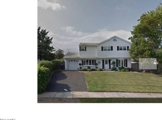 2 Dublin Ln, Hazlet, NJ 07730