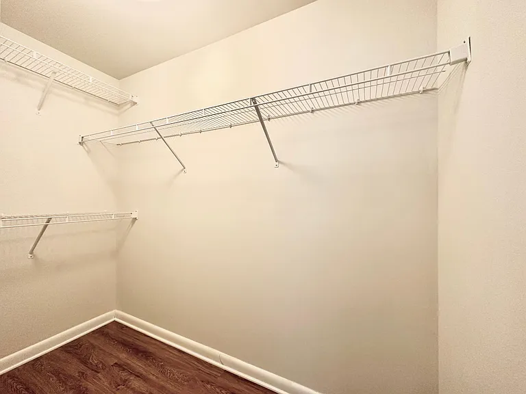 127 Decoverly Dr — Photo 22