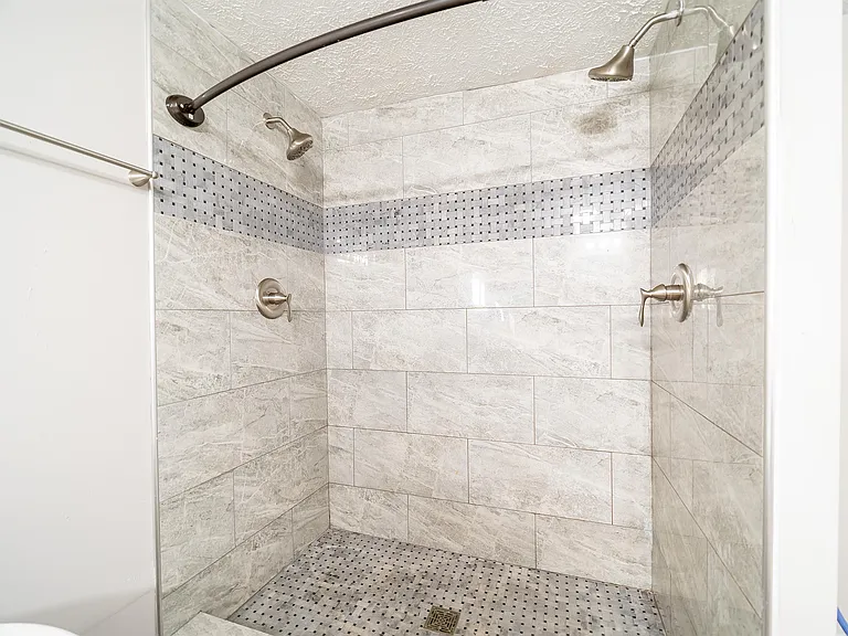465 Brehl Ave — Photo 8