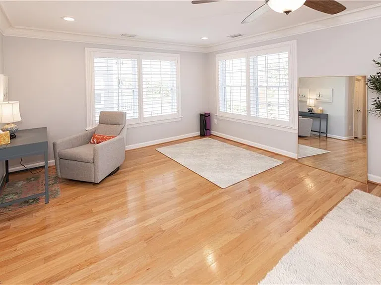 8302 Atlantic Ave #A — Photo 32
