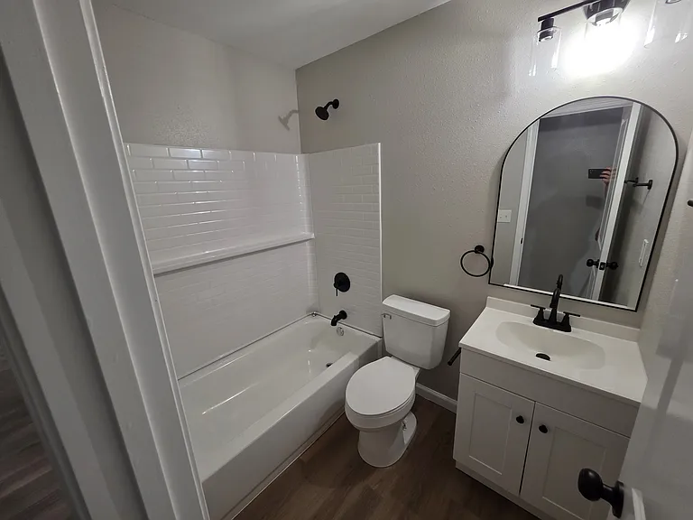 11509 Lou St — Photo 9