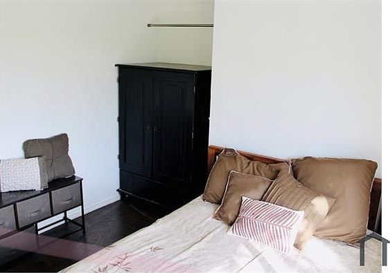 4th image of 105 Summit Ridge Dr N