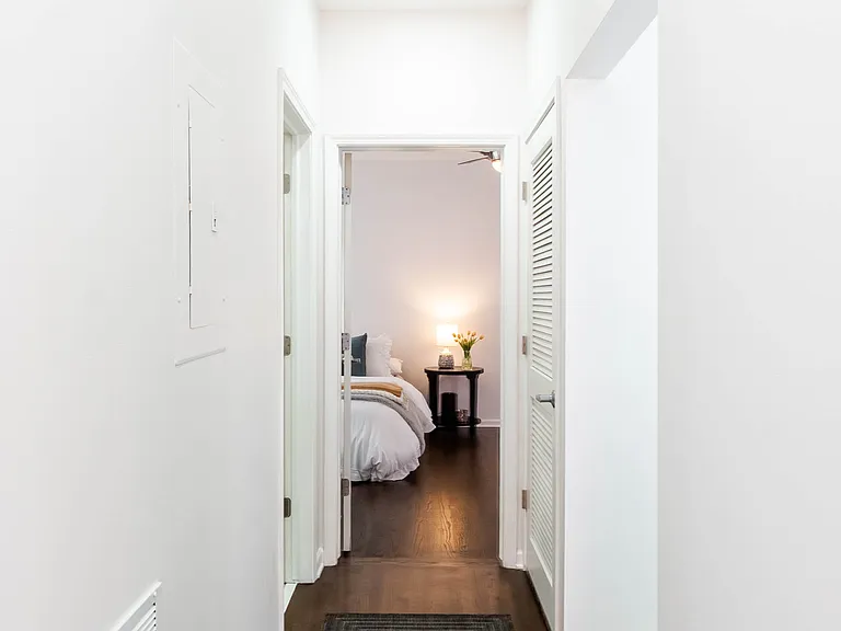 715 W Eastman St #0 — Photo 12
