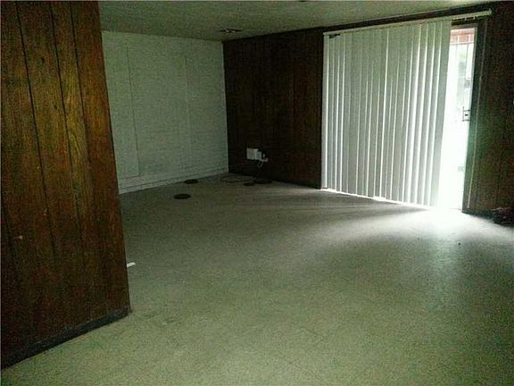 2nd image of 2440 Park Hill Dr
