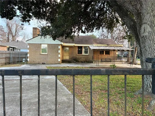 8033 Michigan St, New Orleans, LA 70128