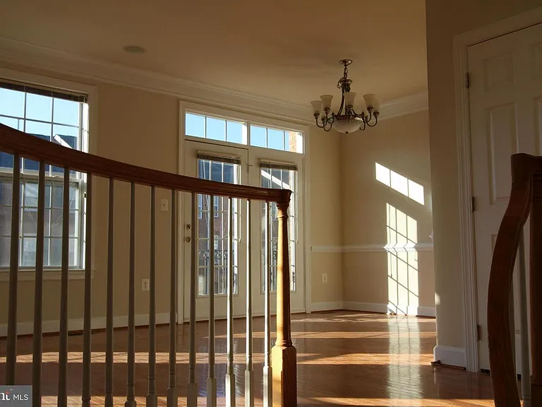 2977 Covington Square Way — Photo 3