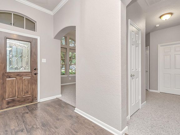 3rd image of 1914 Hanover Springs Ln