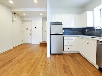 Rented by Brighton Management