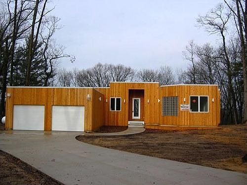 1st image of 2988 Red Oak Dr