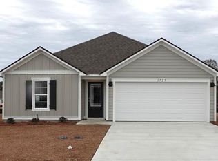 1721 Phillips Cir, Hahira, GA 31632