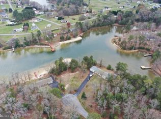 35 Sweetbriar Ln, Montross, VA 22520