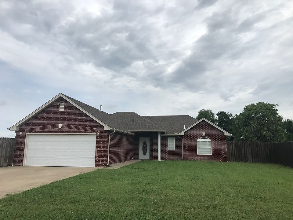 1st image of 305 Lonnie Ave
