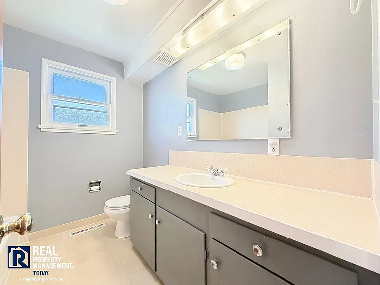 2301 N Winnifred St — Photo 11