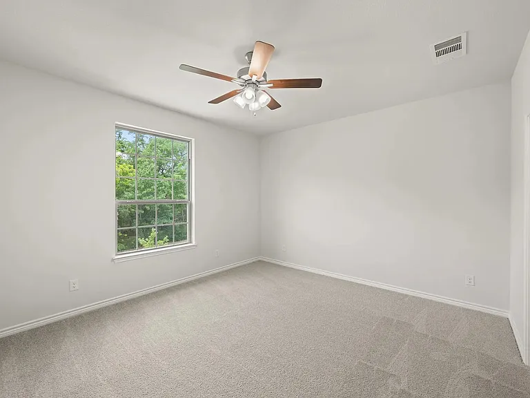 402 Saddle Ct #402 — Photo 13