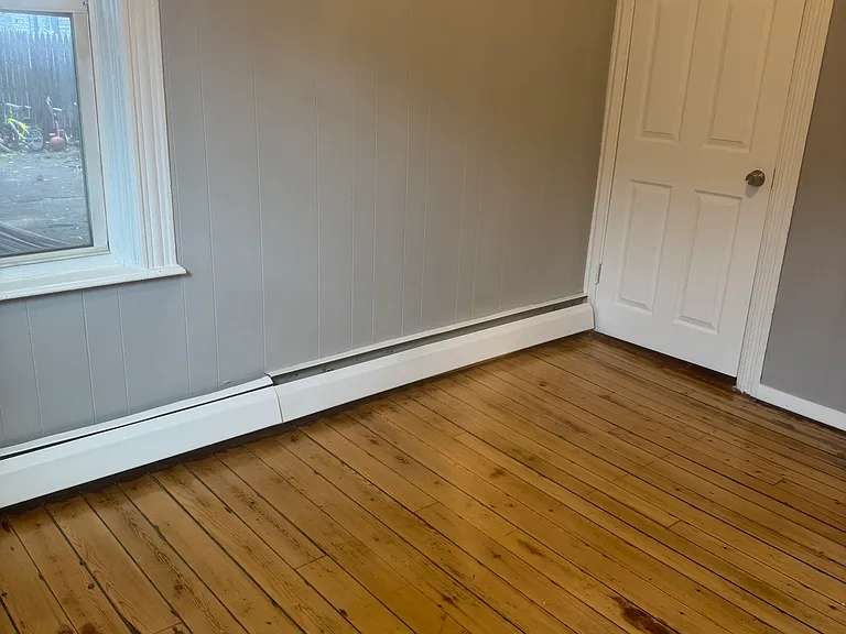 310 Hawkins St #6 — Photo 4