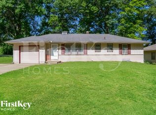 8404 Ditman Ave, Raytown, MO 64138