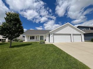 2519 Peach Tree Dr, Bismarck, ND 58504