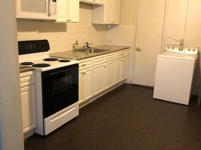2nd image of 229 Desmond St #1