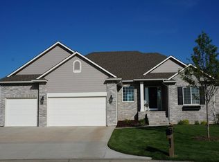 2214 N Loch Lomond Ct, Wichita, KS 67228