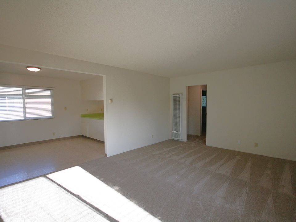 1st image of 1732 De Marietta Ave #4
