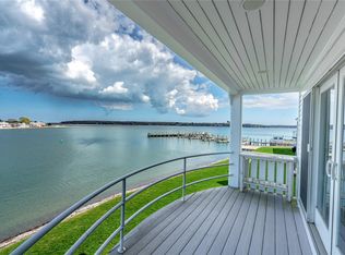 36 Stirling Cv #B, Greenport, NY 11944