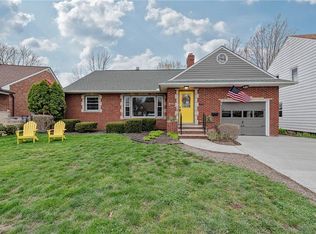 356 E 271st St, Euclid, OH