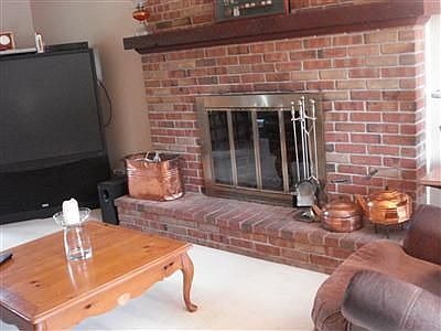 2nd image of 2165 Woodstock Ct